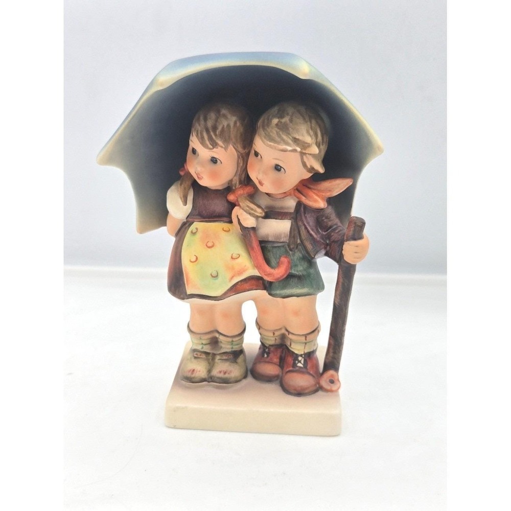 Vintage Goebel Hummel Figurine Stormy Weather #71 W. Germany 6" Excellent